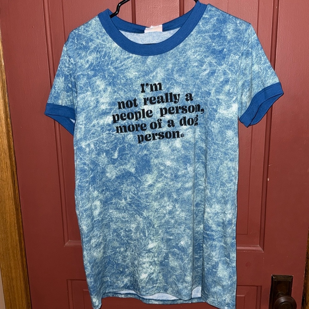 NWT LulaRoe graphic tee